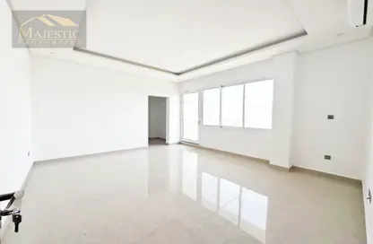 Apartment - 3 Bedrooms - 4 Bathrooms for sale in Hidd - Muharraq Governorate