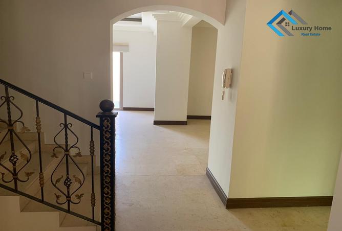 Villa - 4 Bedrooms - 4 Bathrooms for rent in Janabiya - Northern Governorate