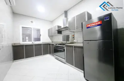 Apartment - 2 Bedrooms - 3 Bathrooms for rent in Hidd - Muharraq Governorate