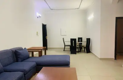 Apartment - 2 Bedrooms - 2 Bathrooms for rent in Mahooz - Manama - Capital Governorate