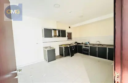 Apartment - 2 Bedrooms - 2 Bathrooms for rent in Busaiteen - Muharraq Governorate