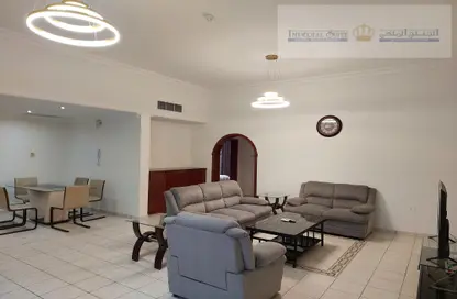 Apartment - 2 Bedrooms - 2 Bathrooms for rent in Al Juffair - Capital Governorate