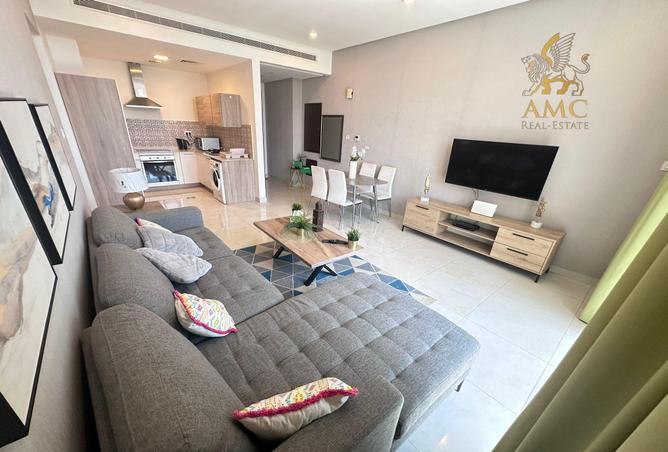 Apartment - 1 Bedroom - 2 Bathrooms for sale in Al Juffair - Capital Governorate