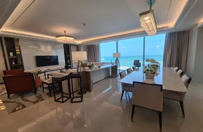 Apartment - 3 Bedrooms - 5 Bathrooms for rent in Bahrain Bay - Capital Governorate