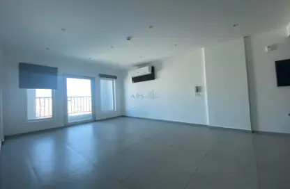 Apartment - 1 Bedroom - 1 Bathroom for rent in Al Burhama - Manama - Capital Governorate