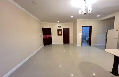 Apartment - 2 Bedrooms - 2 Bathrooms for rent in Saar - Northern Governorate