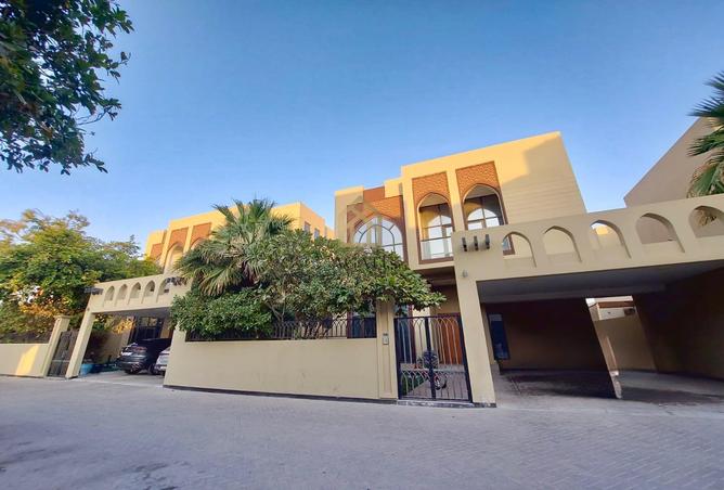 Villa - 4 Bedrooms - 5 Bathrooms for rent in Hamala - Northern Governorate