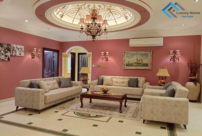 Apartment - 3 Bedrooms - 4 Bathrooms for rent in Busaiteen - Muharraq Governorate