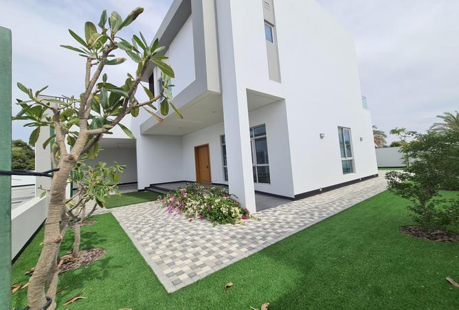 Villa - 4 Bedrooms - 5 Bathrooms for rent in Hamala - Northern Governorate