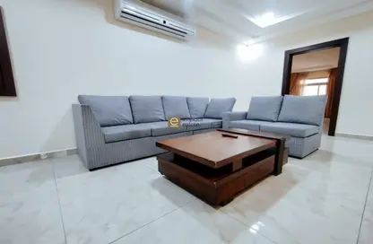 Apartment - 2 Bedrooms - 2 Bathrooms for rent in Seef - Capital Governorate