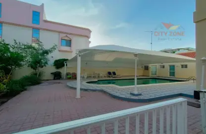 فيلا - 5 غرف نوم - 4 حمامات للايجار في الجفير - محافظة العاصمة
