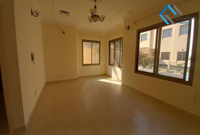 Apartment - 4 Bedrooms - 6 Bathrooms for rent in Janabiya - Northern Governorate