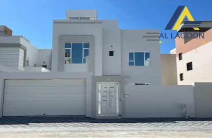 Villa - 4 Bedrooms - 5 Bathrooms for sale in Dumistan - Northern Governorate