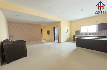 Apartment - 2 Bedrooms - 2 Bathrooms for rent in Saar - Northern Governorate