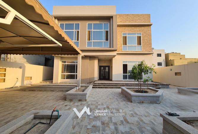 Villa - 5 Bedrooms - 7 Bathrooms for sale in Malkiyah - Northern Governorate