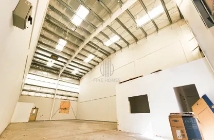 Warehouse - Studio - 1 Bathroom for rent in Sitra - Central Governorate