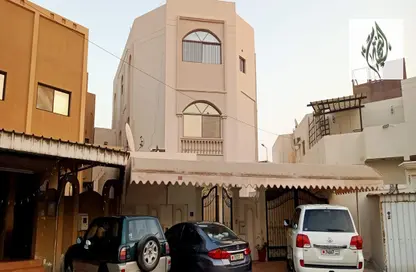 Townhouse - 7 Bathrooms for sale in Arad - Muharraq Governorate