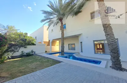 Villa - 4 Bedrooms - 5 Bathrooms for rent in Janabiya - Northern Governorate