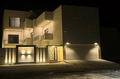 Villa - 4 Bedrooms - 5 Bathrooms for sale in Askar - Southern Governorate