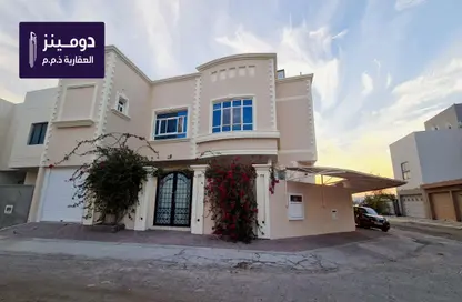 Villa - 5 Bedrooms for sale in Hamad Town - Northern Governorate