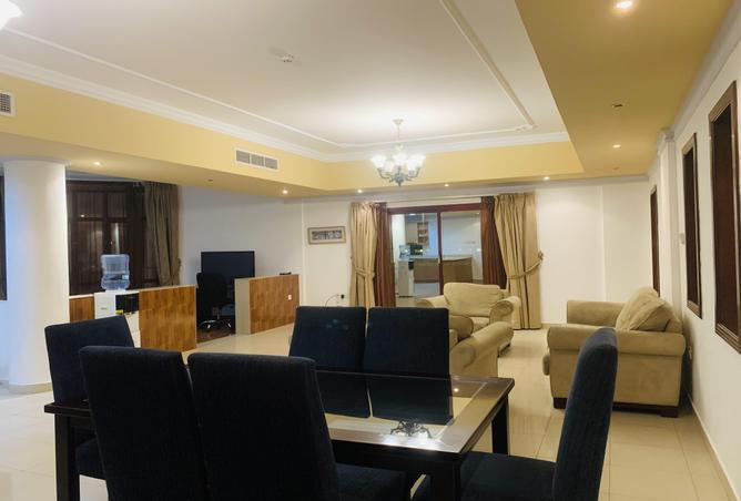 Apartment - 3 Bedrooms - 3 Bathrooms for rent in Al Juffair - Capital Governorate