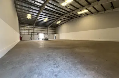 Warehouse - Studio - 1 Bathroom for rent in Sitra - Central Governorate