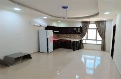 Apartment - 2 Bedrooms - 2 Bathrooms for rent in Salmaniya - Manama - Capital Governorate