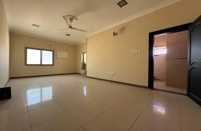 Apartment - 2 Bedrooms - 3 Bathrooms for rent in Riffa Al Sharqi - Riffa - Southern Governorate