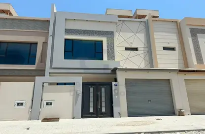 Villa - 4 Bedrooms - 5 Bathrooms for sale in Jid Al Haj - Northern Governorate