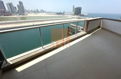 Apartment - 2 Bedrooms - 3 Bathrooms for rent in Reef Island - Capital Governorate