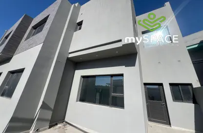 Villa - 4 Bedrooms - 5 Bathrooms for rent in Janabiya - Northern Governorate