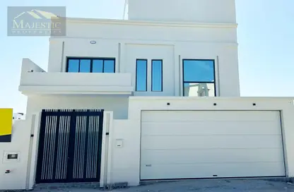 Villa - 3 Bedrooms - 4 Bathrooms for sale in Busaiteen - Muharraq Governorate