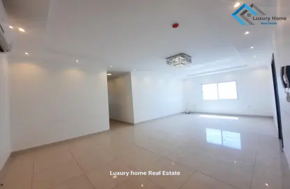 Apartment - 3 Bedrooms - 4 Bathrooms for rent in Hidd - Muharraq Governorate