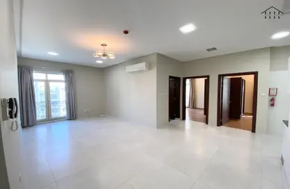 Apartment - 3 Bedrooms - 2 Bathrooms for rent in Al Burhama - Manama - Capital Governorate