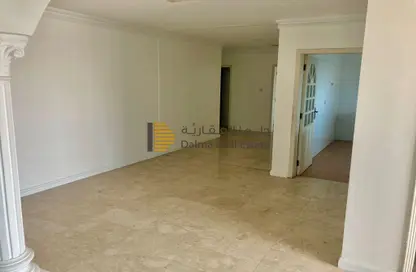 Apartment - 3 Bedrooms - 3 Bathrooms for rent in Zinj - Manama - Capital Governorate