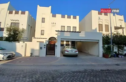 Villa - 3 Bedrooms - 5 Bathrooms for rent in Marassi Residences - Diyar Al Muharraq - Muharraq Governorate