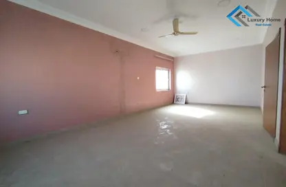 Apartment - 2 Bedrooms - 2 Bathrooms for rent in Arad - Muharraq Governorate