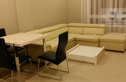 Apartment - 2 Bedrooms - 2 Bathrooms for rent in Al Juffair - Capital Governorate