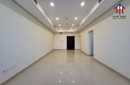 Apartment - 3 Bedrooms - 4 Bathrooms for rent in Hidd - Muharraq Governorate