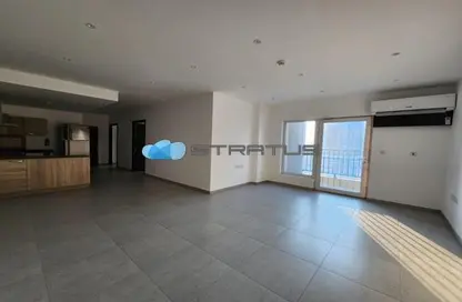 Apartment - 2 Bedrooms - 2 Bathrooms for rent in Sanabis - Manama - Capital Governorate