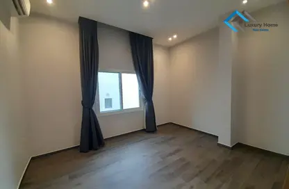 Apartment - 2 Bedrooms - 2 Bathrooms for rent in Tubli - Central Governorate