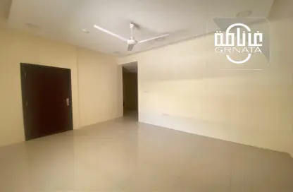 Apartment - 2 Bedrooms - 3 Bathrooms for rent in Riffa - Southern Governorate