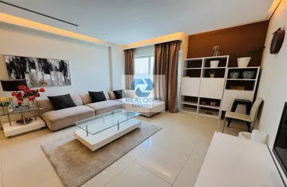 Apartment - 2 Bedrooms - 3 Bathrooms for rent in Reef Island - Capital Governorate