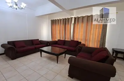 Apartment - 2 Bedrooms - 3 Bathrooms for rent in Busaiteen - Muharraq Governorate