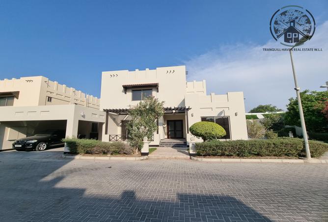 Villa - 4 Bedrooms - 5 Bathrooms for rent in Janabiya - Northern Governorate