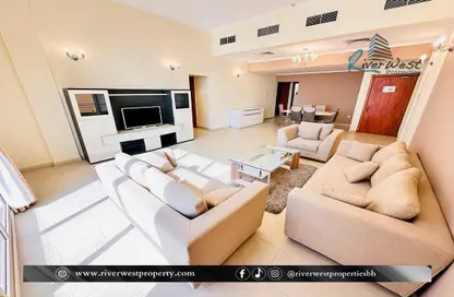 Apartment - 2 Bedrooms - 3 Bathrooms for rent in Sanabis - Manama - Capital Governorate