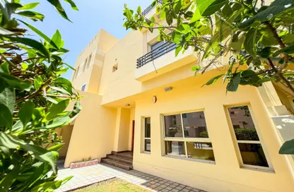 Villa - 4 Bedrooms - 4 Bathrooms for rent in Saar - Northern Governorate