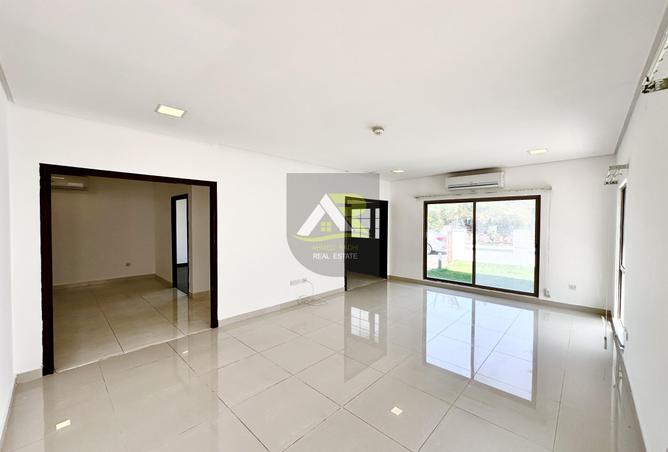 Villa - 3 Bedrooms - 3 Bathrooms for rent in Saar - Northern Governorate