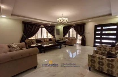 Villa - 5 Bedrooms - 3 Bathrooms for rent in Tubli - Central Governorate