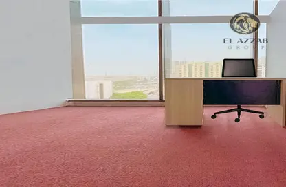 Office Space - Studio - 3 Bathrooms for rent in Exhibition Road - Hoora - Capital Governorate